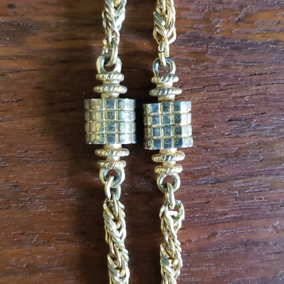 VTG Gold Sunburst Flower Necklace - Picture 3 of 7